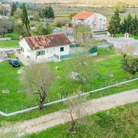 Vacation Ivan 別荘 Kašić